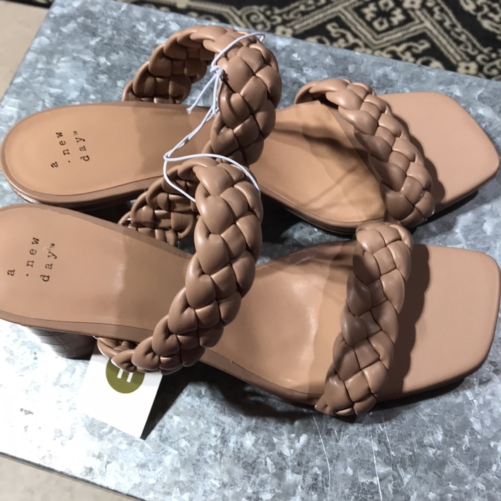A new day basil heels tan new - Picture 5 of 6